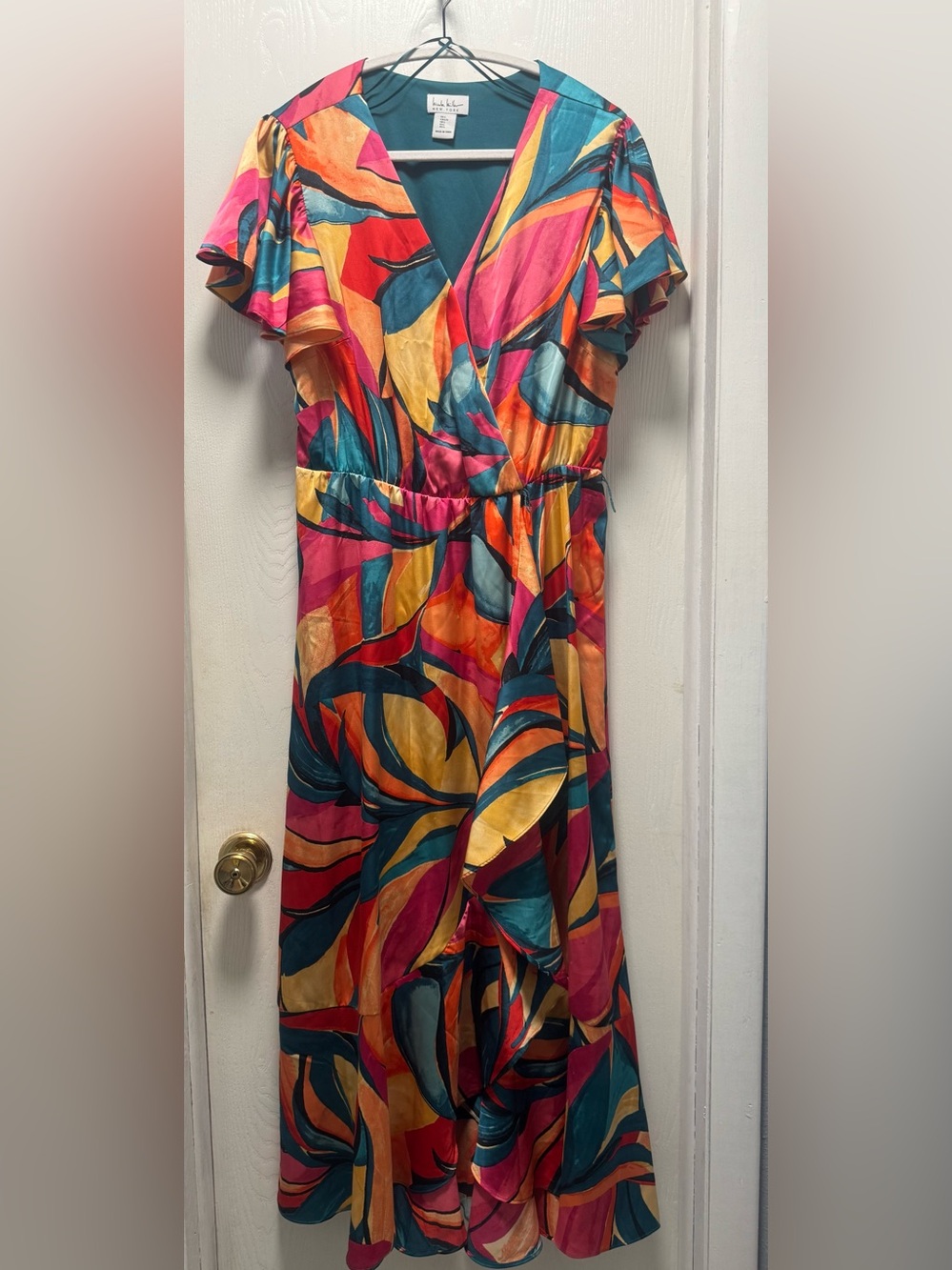 Colorful Abstract Print Midi Dress with Flutter Sleeves